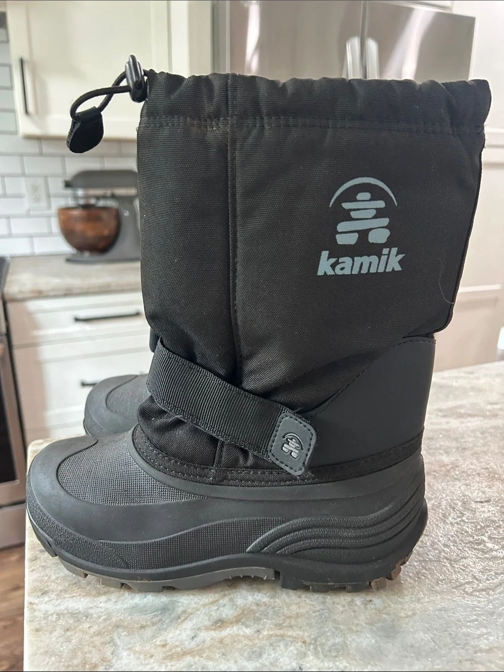 Kamik Kids Black Snow Boots size 4